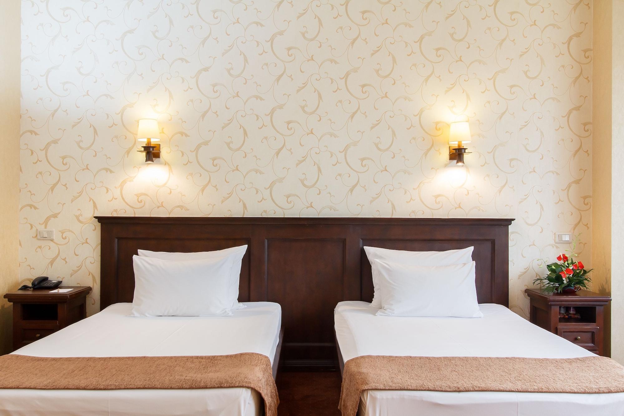International Centre Hotel 4*