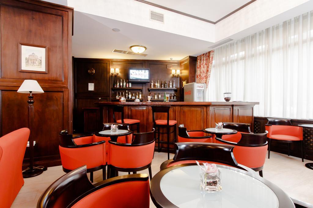 Hotel International Centre 4*